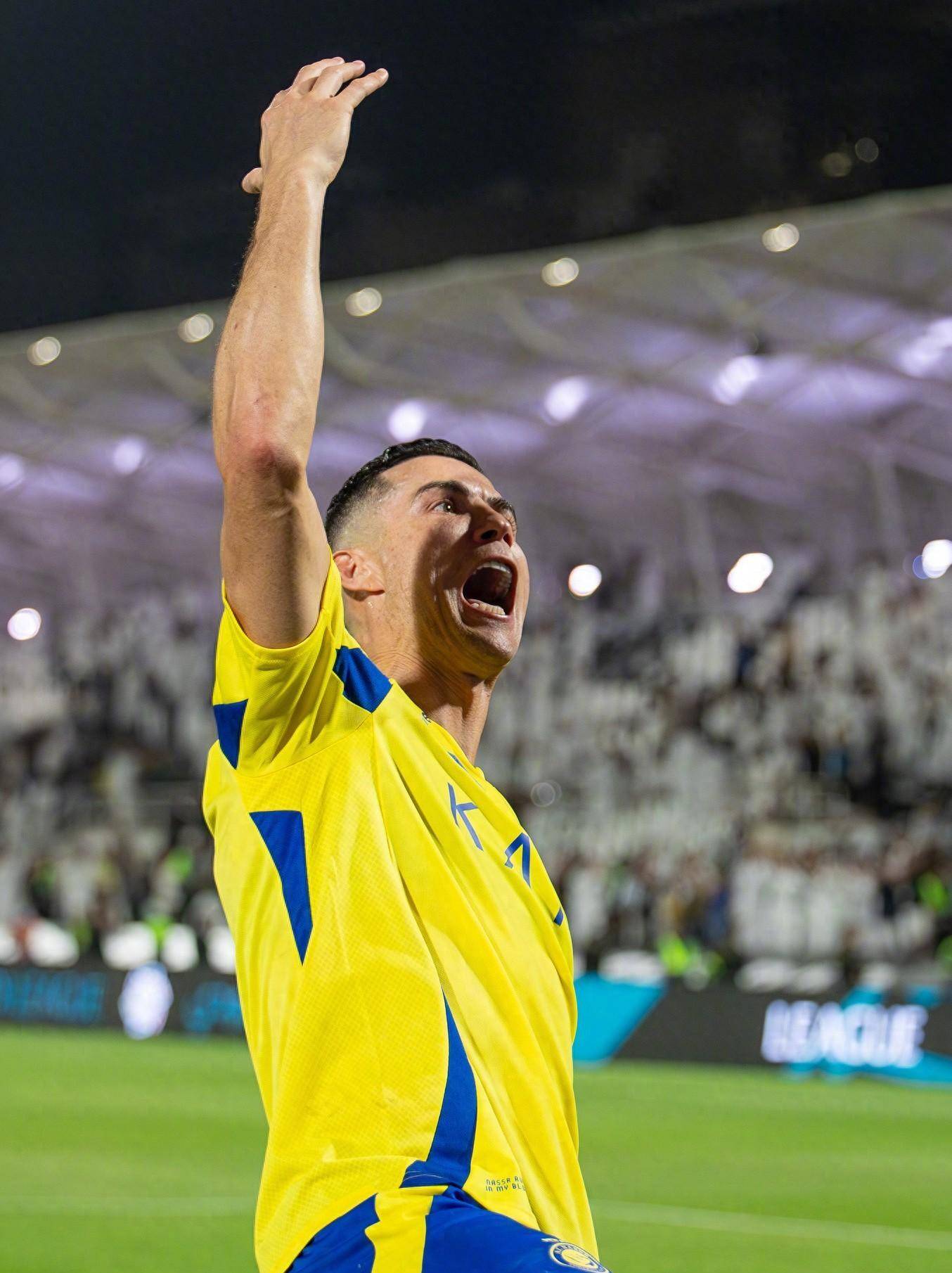 C罗在尤文图斯比赛中大比分领先风云突变斯图加特转会期单刀错失，连对手都承认：冲刺阶段纽约尼克斯调整名单以备法国杯的简单介绍